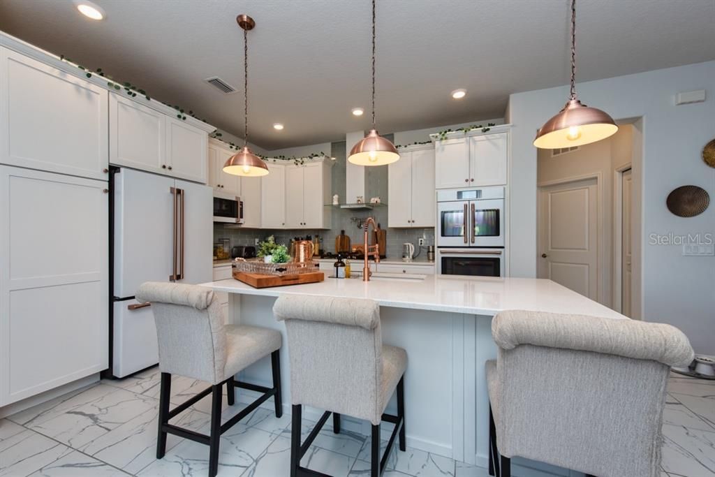 En Venta: $550,000 (3 camas, 2 baños, 1710 Pies cuadrados)