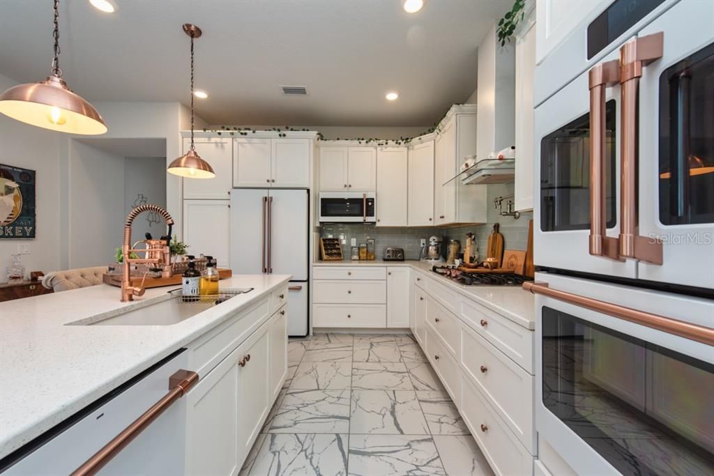 En Venta: $550,000 (3 camas, 2 baños, 1710 Pies cuadrados)