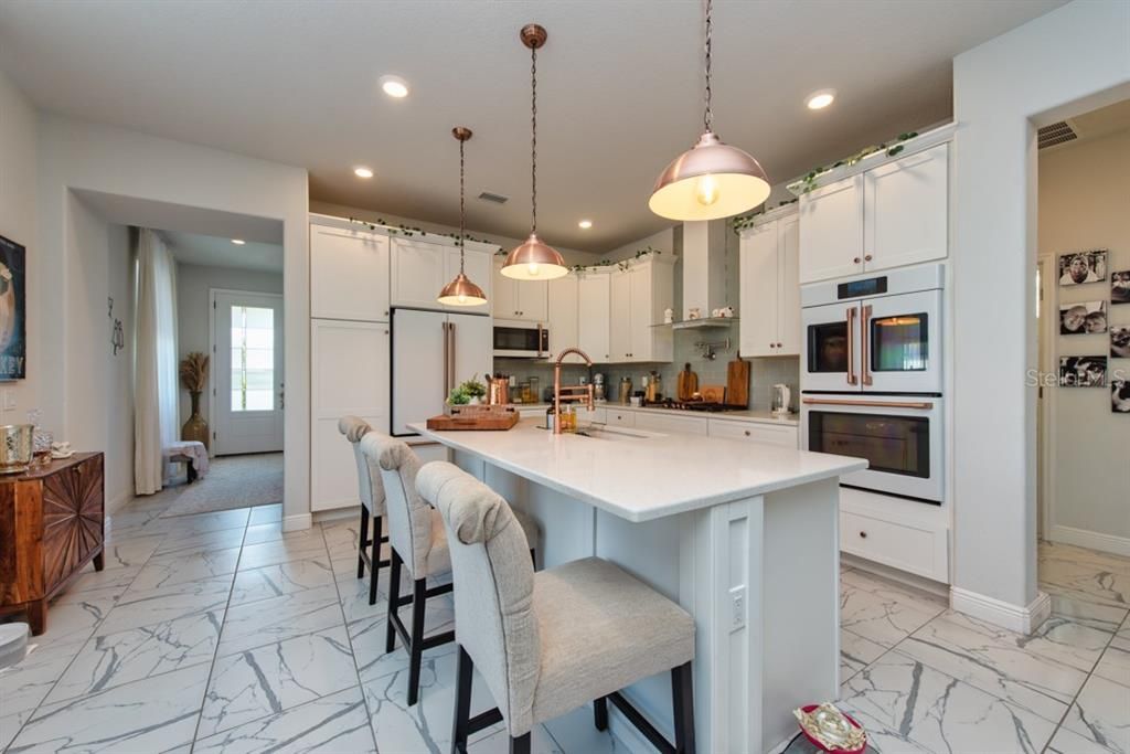 En Venta: $550,000 (3 camas, 2 baños, 1710 Pies cuadrados)