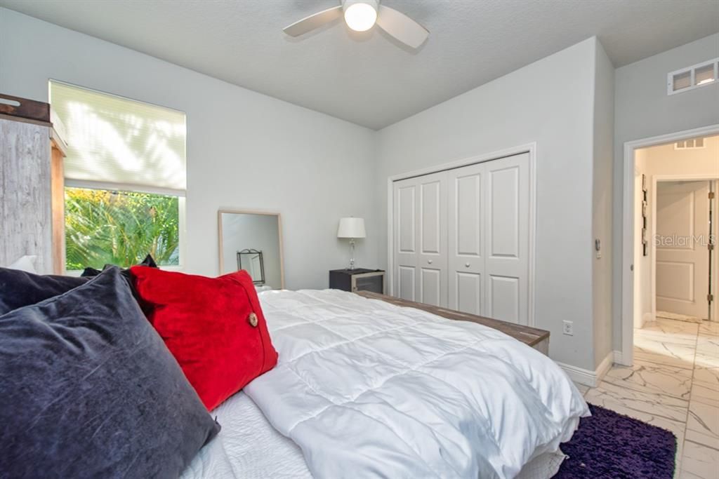 En Venta: $550,000 (3 camas, 2 baños, 1710 Pies cuadrados)