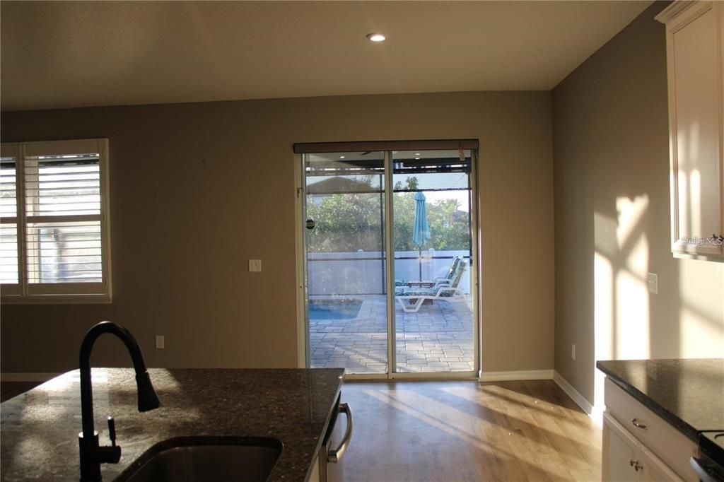 出租: $2,900 (3 贝兹, 2 浴室, 1818 平方英尺)