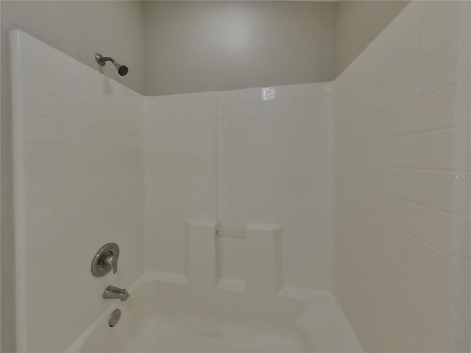 出租: $1,789 (3 贝兹, 2 浴室, 1493 平方英尺)