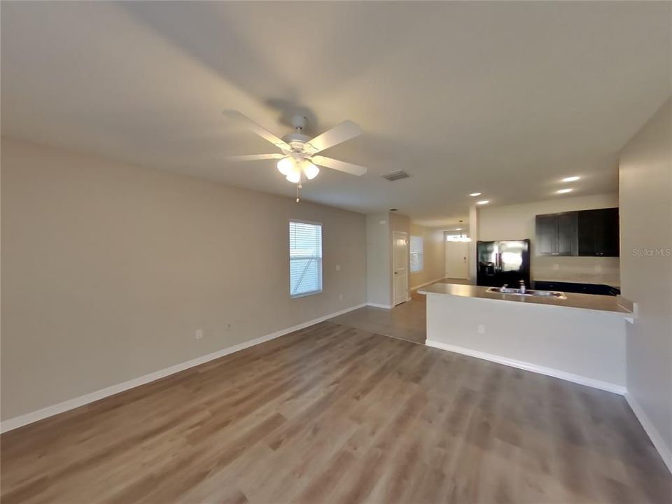 For Rent: $1,789 (3 beds, 2 baths, 1516 Square Feet)