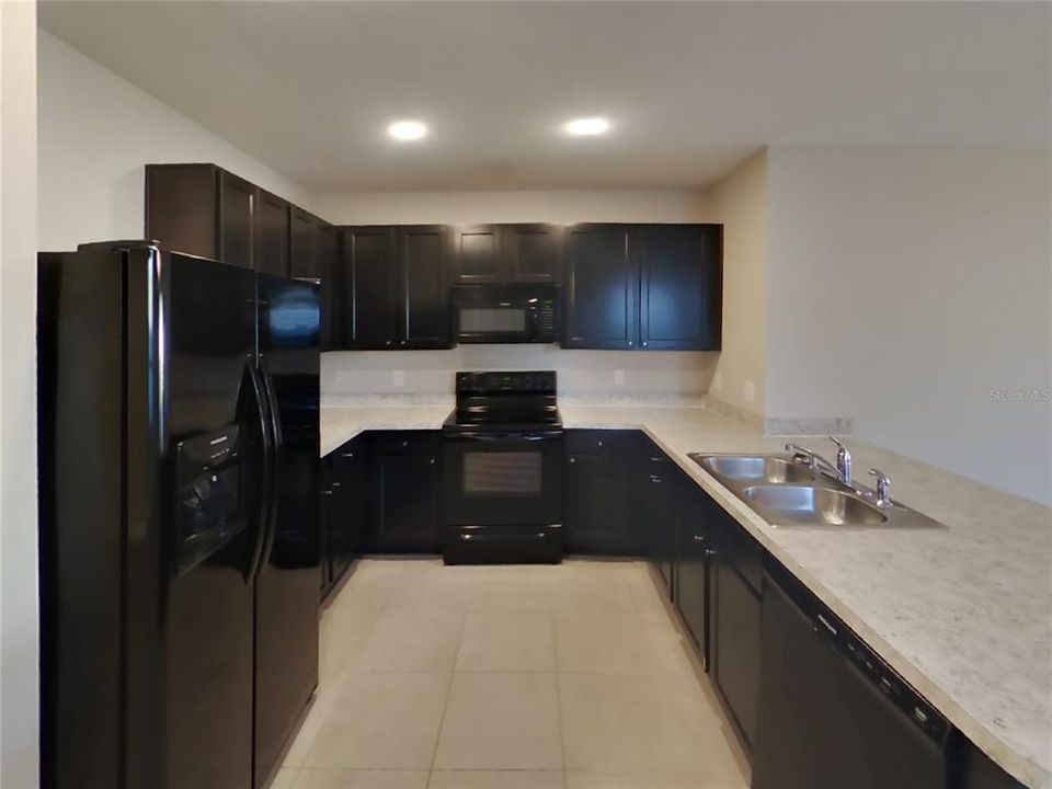 For Rent: $1,789 (3 beds, 2 baths, 1516 Square Feet)