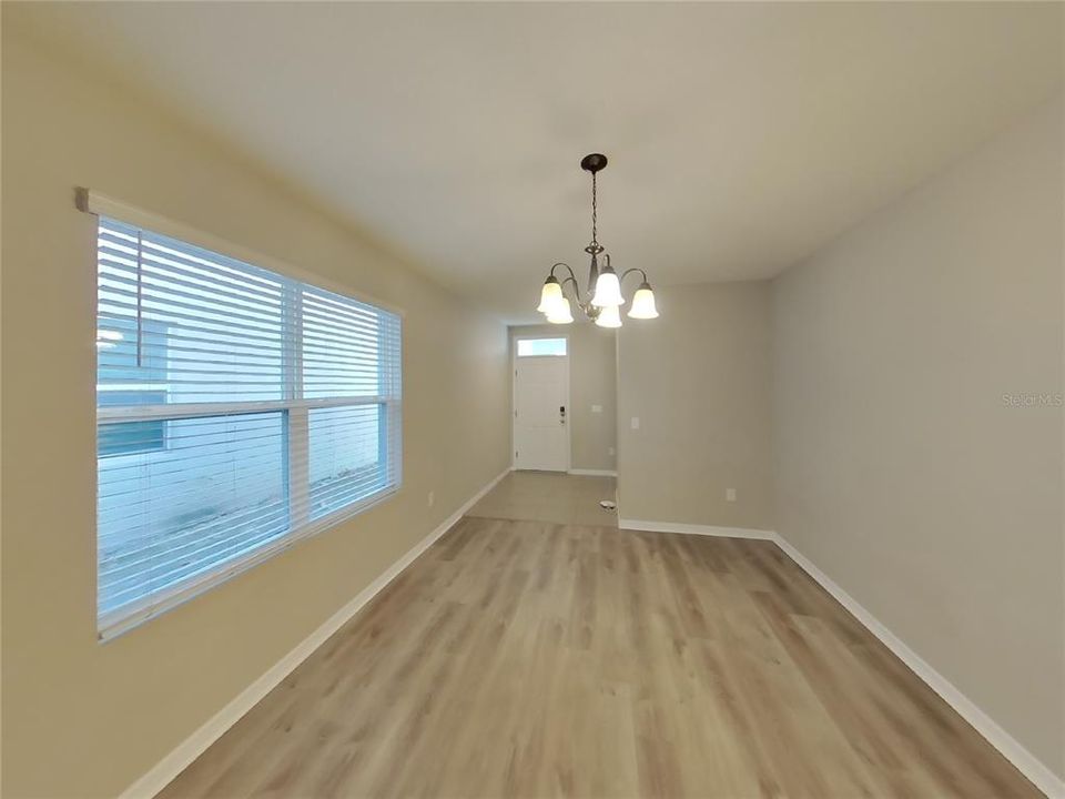 For Rent: $1,789 (3 beds, 2 baths, 1516 Square Feet)