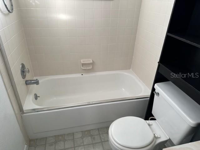 For Rent: $1,100 (2 beds, 2 baths, 837 Square Feet)