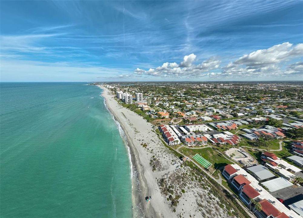 На продажу: $449,000 (2 спален, 2 ванн, 1076 Квадратных фут)