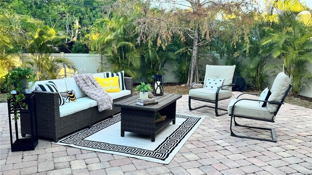 待售: $439,000 (4 贝兹, 3 浴室, 2199 平方英尺)