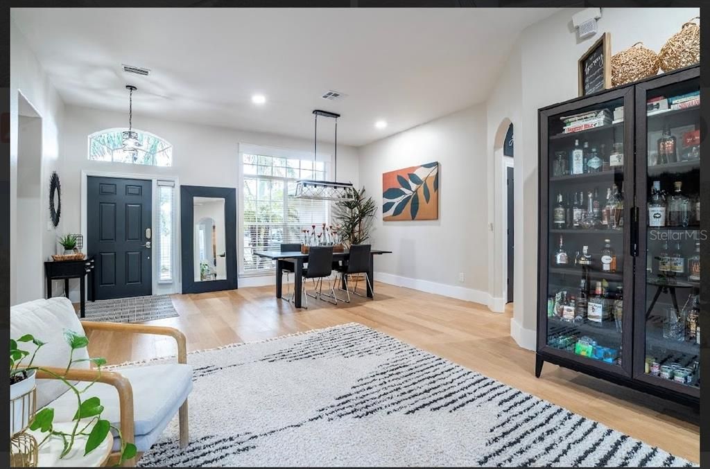 待售: $439,000 (4 贝兹, 3 浴室, 2199 平方英尺)