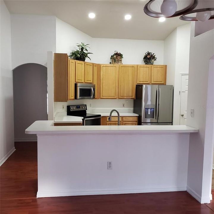 For Rent: $2,395 (3 beds, 2 baths, 1970 Square Feet)