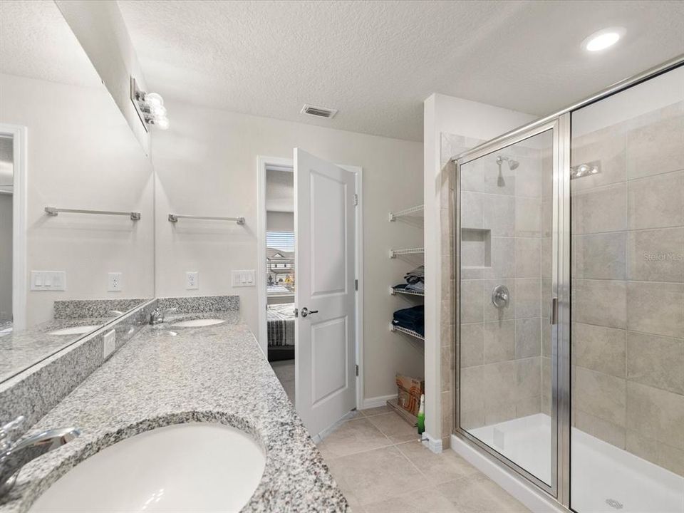 待售: $350,000 (3 贝兹, 2 浴室, 1762 平方英尺)