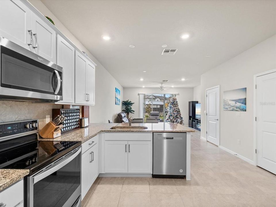 待售: $350,000 (3 贝兹, 2 浴室, 1762 平方英尺)