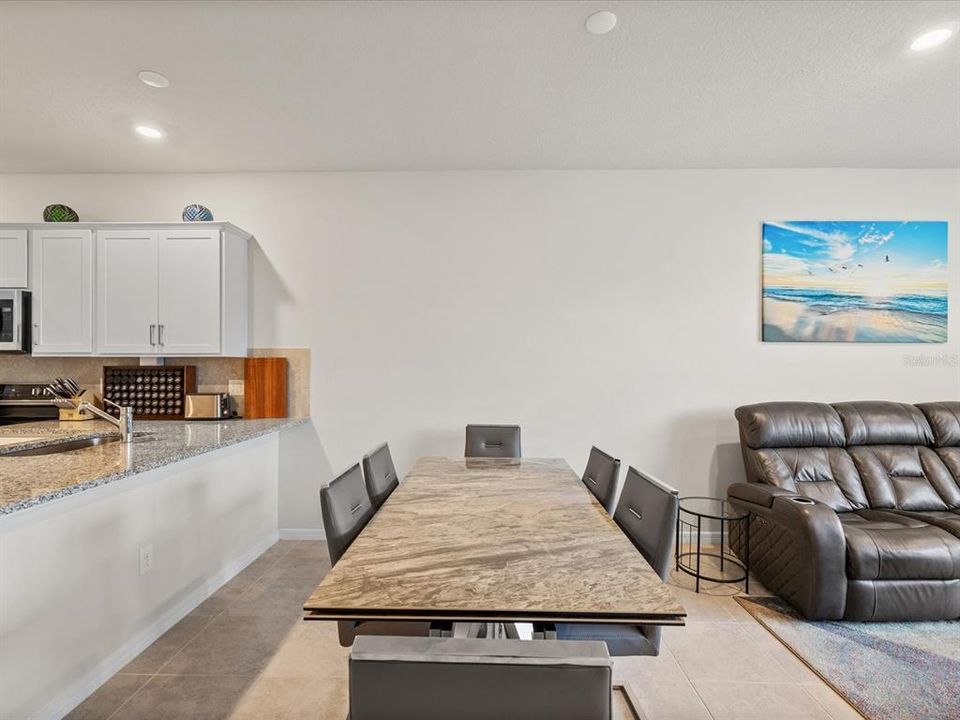 待售: $350,000 (3 贝兹, 2 浴室, 1762 平方英尺)