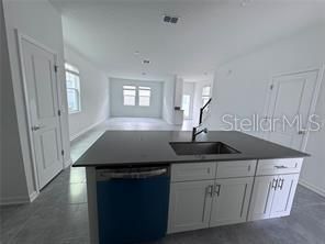 En Renta: $2,500 (3 camas, 2 baños, 2128 Pies cuadrados)