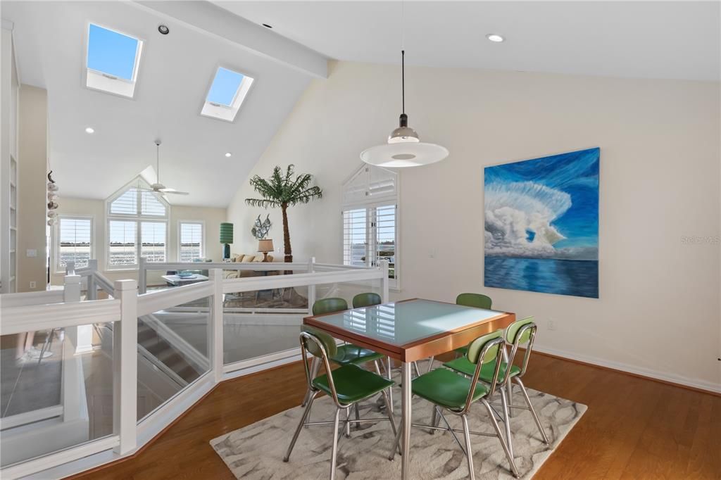 На продажу: $785,000 (3 спален, 2 ванн, 2541 Квадратных фут)