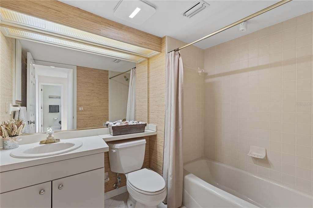 На продажу: $785,000 (3 спален, 2 ванн, 2541 Квадратных фут)