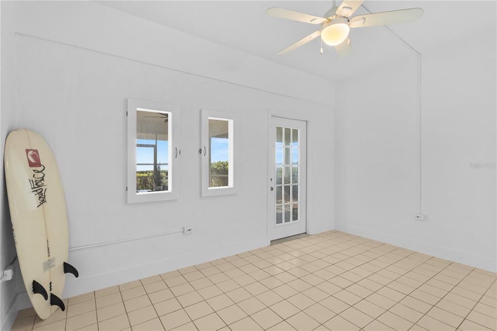 На продажу: $785,000 (3 спален, 2 ванн, 2541 Квадратных фут)