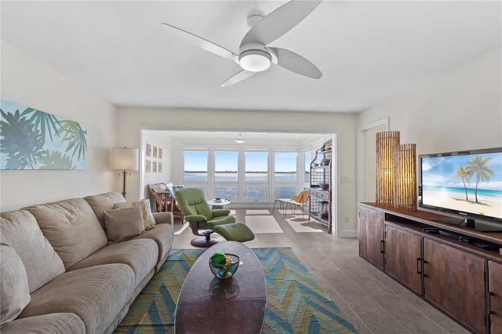 На продажу: $785,000 (3 спален, 2 ванн, 2541 Квадратных фут)