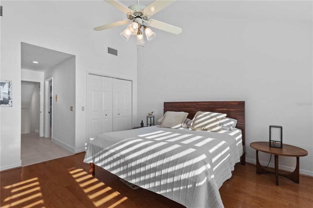 На продажу: $785,000 (3 спален, 2 ванн, 2541 Квадратных фут)