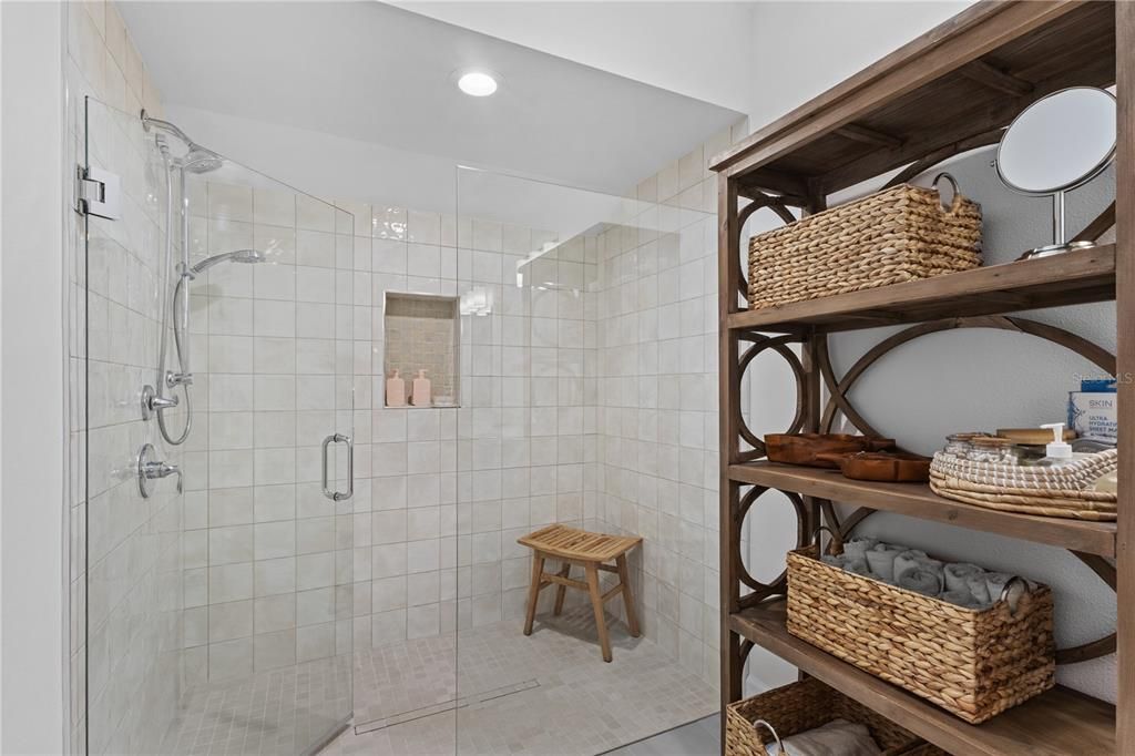 На продажу: $785,000 (3 спален, 2 ванн, 2541 Квадратных фут)