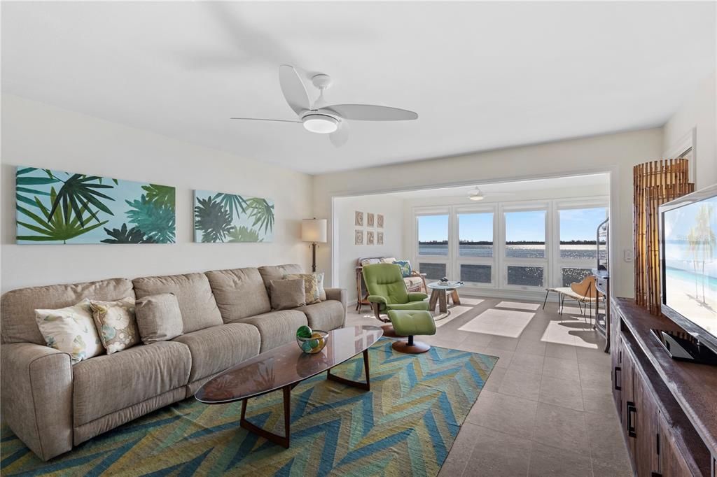 На продажу: $785,000 (3 спален, 2 ванн, 2541 Квадратных фут)