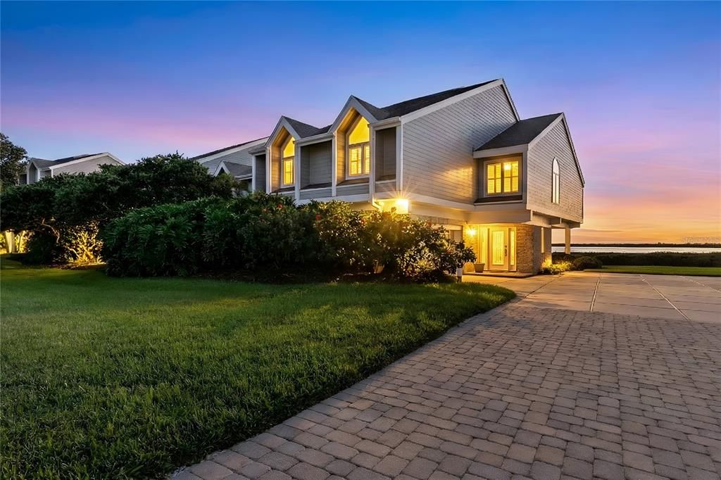 На продажу: $785,000 (3 спален, 2 ванн, 2541 Квадратных фут)