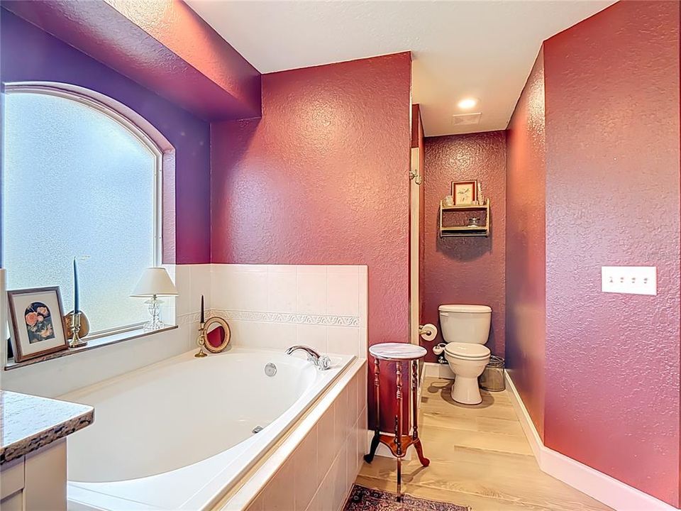 На продажу: $340,000 (3 спален, 2 ванн, 1771 Квадратных фут)