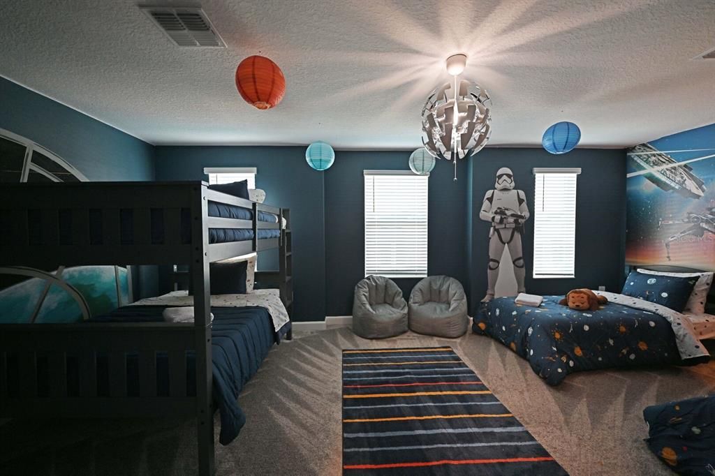 En Venta: $949,000 (8 camas, 5 baños, 4289 Pies cuadrados)