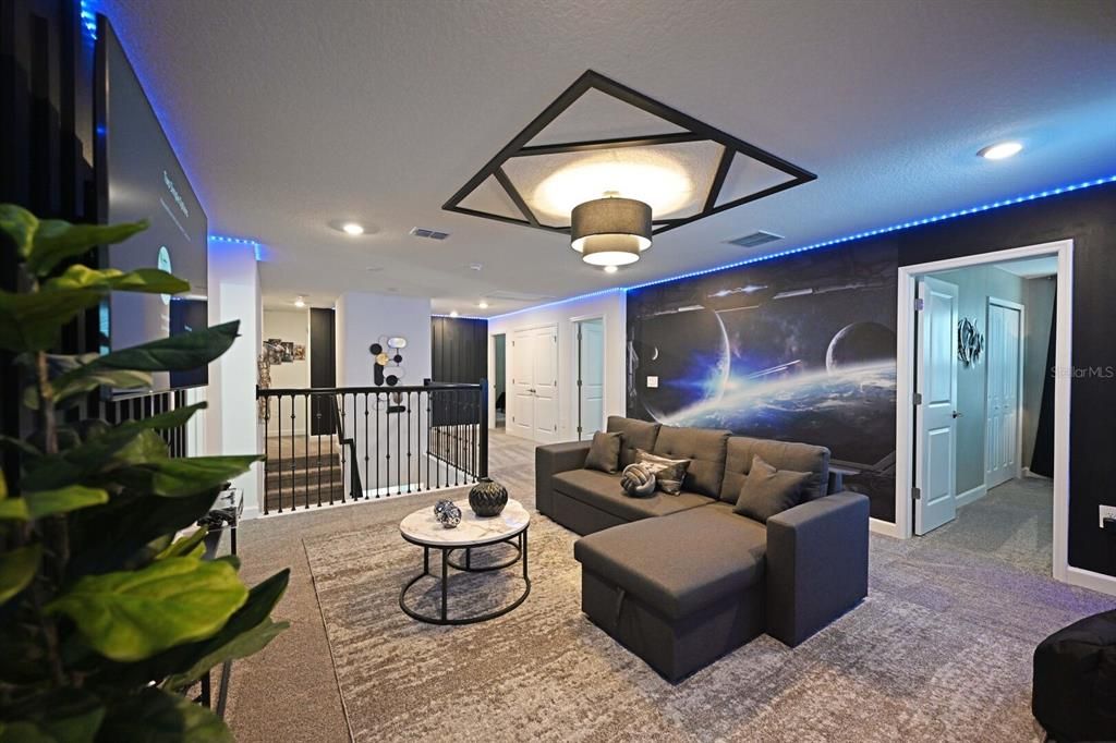 En Venta: $949,000 (8 camas, 5 baños, 4289 Pies cuadrados)