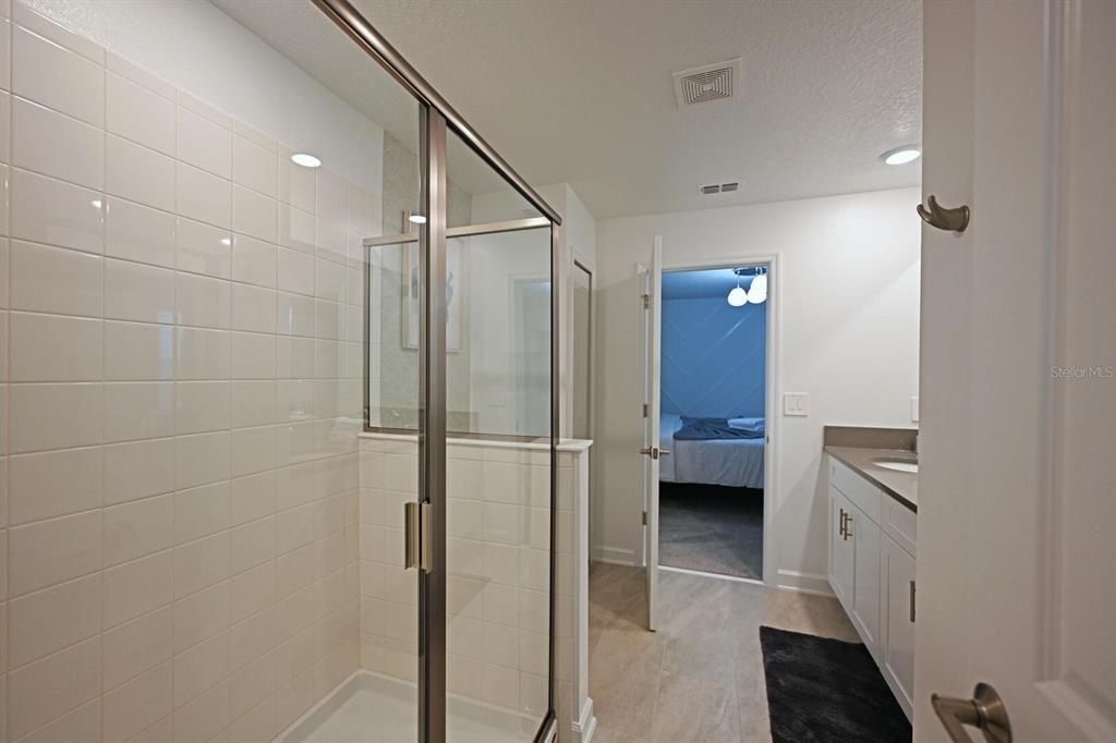 En Venta: $949,000 (8 camas, 5 baños, 4289 Pies cuadrados)