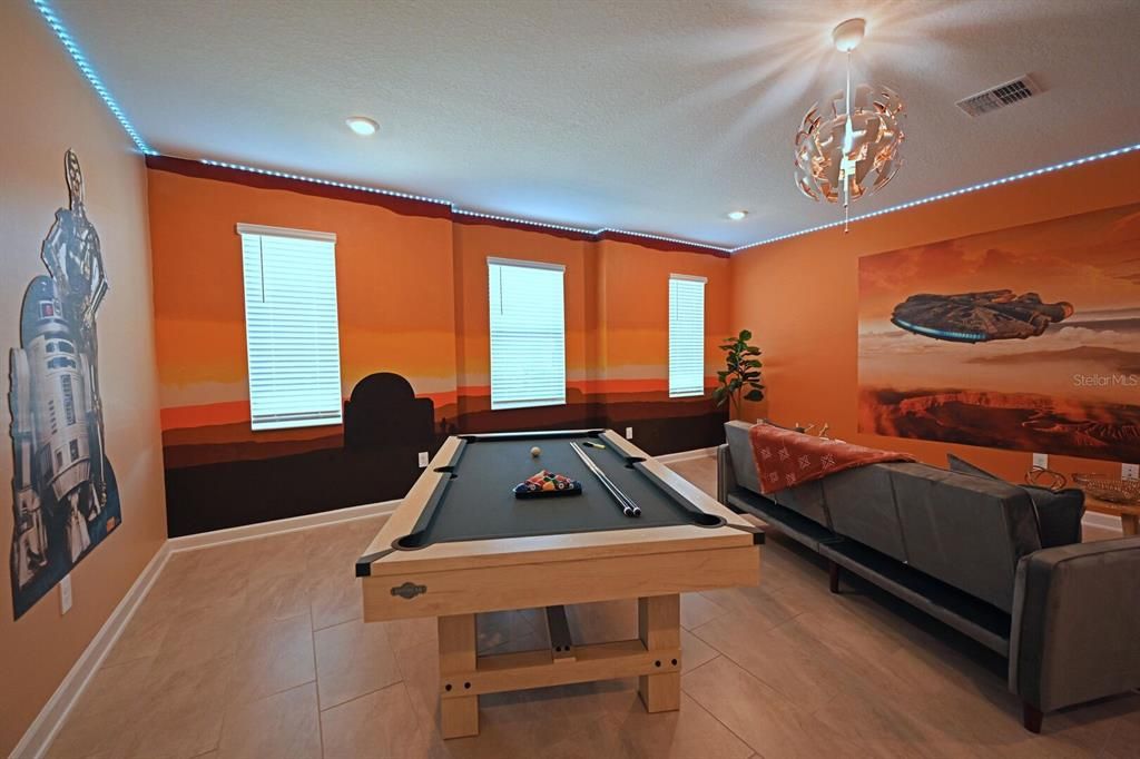 En Venta: $949,000 (8 camas, 5 baños, 4289 Pies cuadrados)