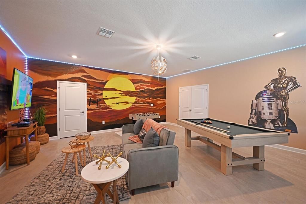 En Venta: $949,000 (8 camas, 5 baños, 4289 Pies cuadrados)