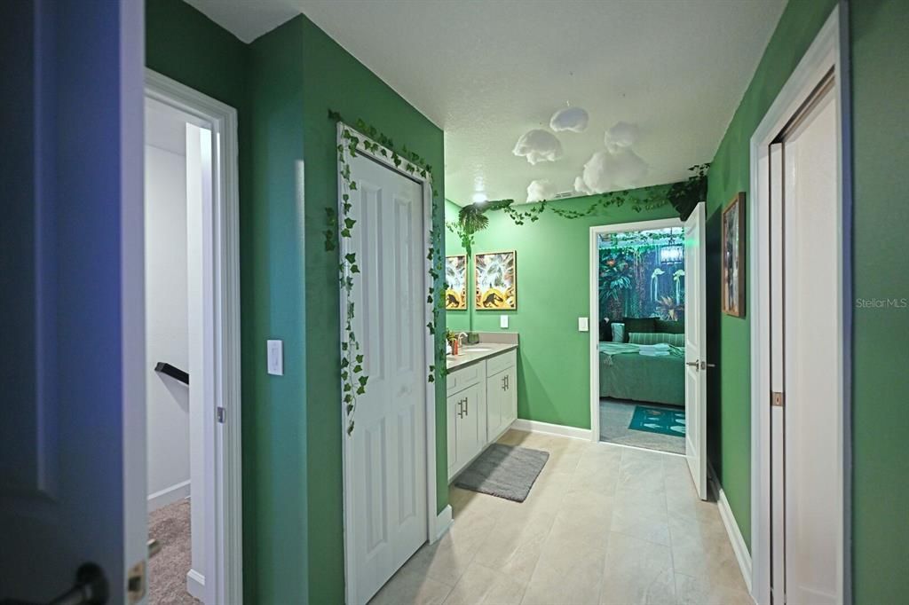 En Venta: $949,000 (8 camas, 5 baños, 4289 Pies cuadrados)