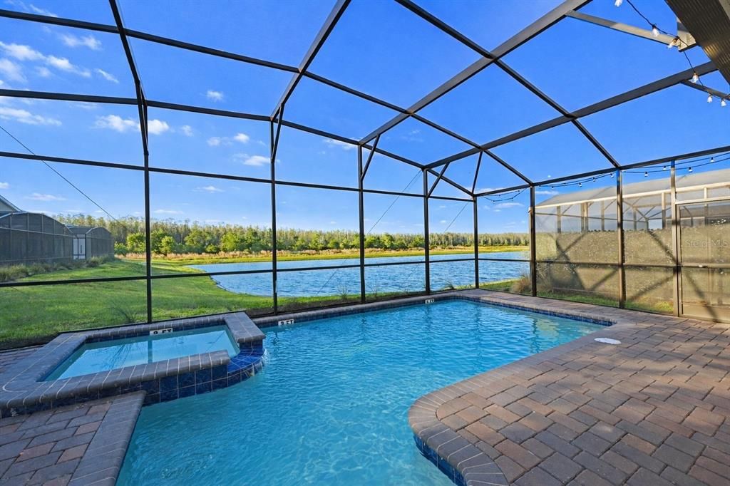 En Venta: $949,000 (8 camas, 5 baños, 4289 Pies cuadrados)