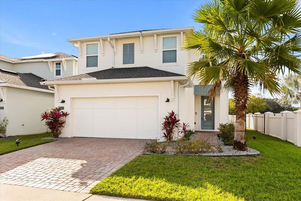 For Sale: $465,000 (3 beds, 3 baths, 2093 Square Feet)