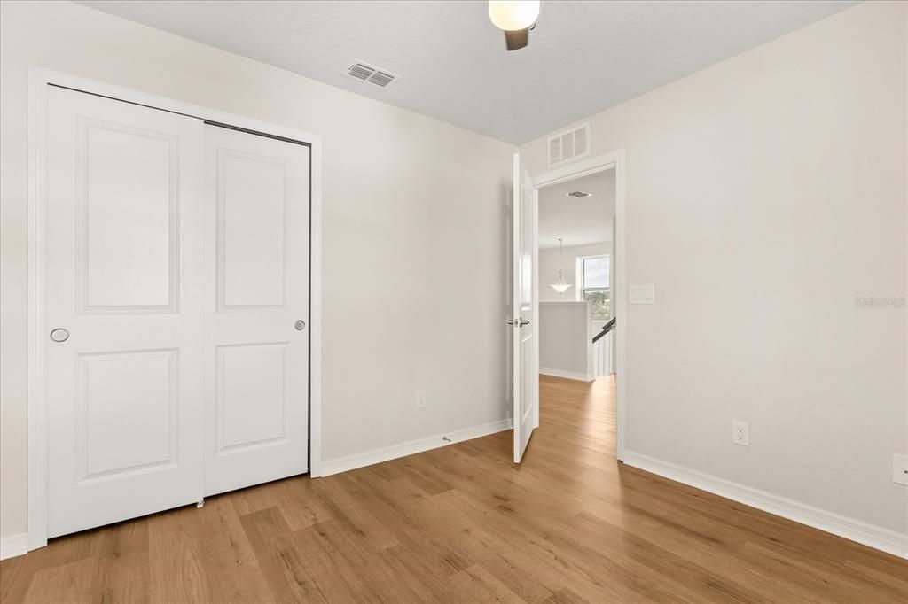 For Sale: $465,000 (3 beds, 3 baths, 2093 Square Feet)