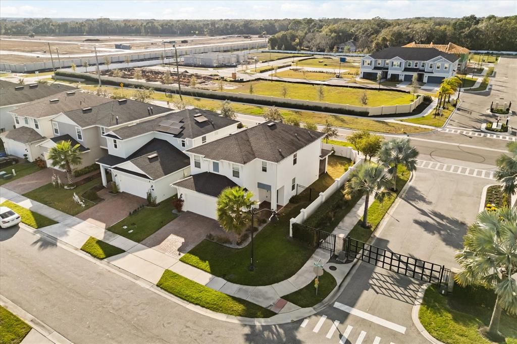 For Sale: $465,000 (3 beds, 3 baths, 2093 Square Feet)