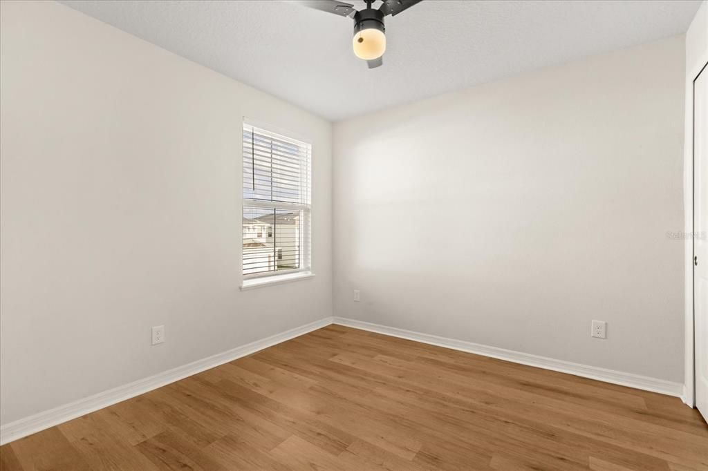 For Sale: $465,000 (3 beds, 3 baths, 2093 Square Feet)