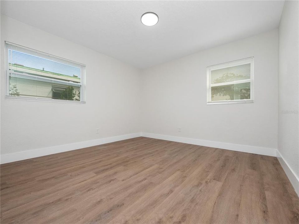 待售: $244,900 (3 贝兹, 2 浴室, 1215 平方英尺)