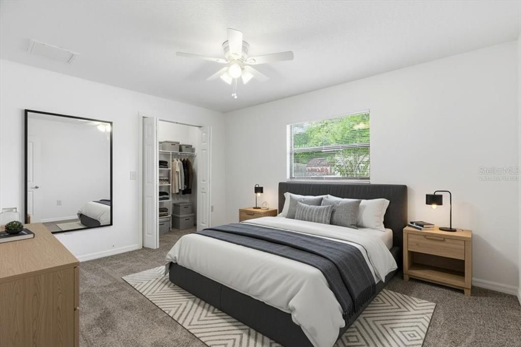 出租: $1,690 (2 贝兹, 1 浴室, 888 平方英尺)