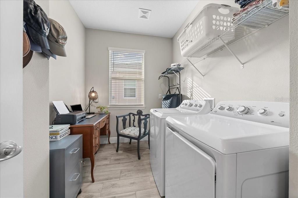 待售: $235,000 (2 贝兹, 2 浴室, 1318 平方英尺)