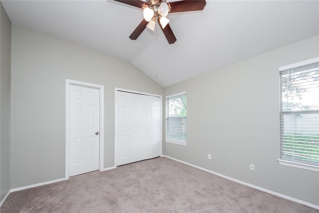 В аренду: $2,145 (3 спален, 2 ванн, 1307 Квадратных фут)