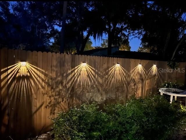 For Sale: $399,900 (3 beds, 3 baths, 2320 Square Feet)