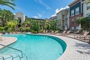 出租: $1,975 (1 贝兹, 1 浴室, 760 平方英尺)