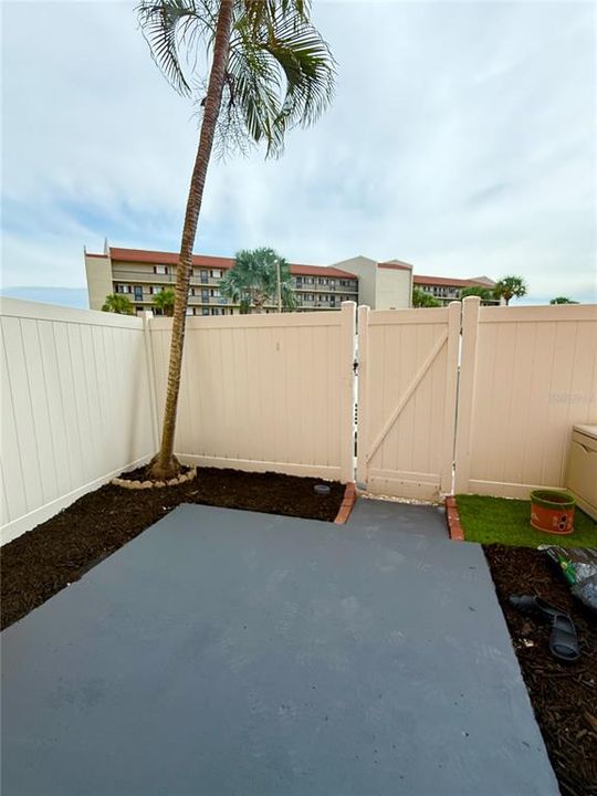 待售: $269,900 (1 贝兹, 1 浴室, 590 平方英尺)