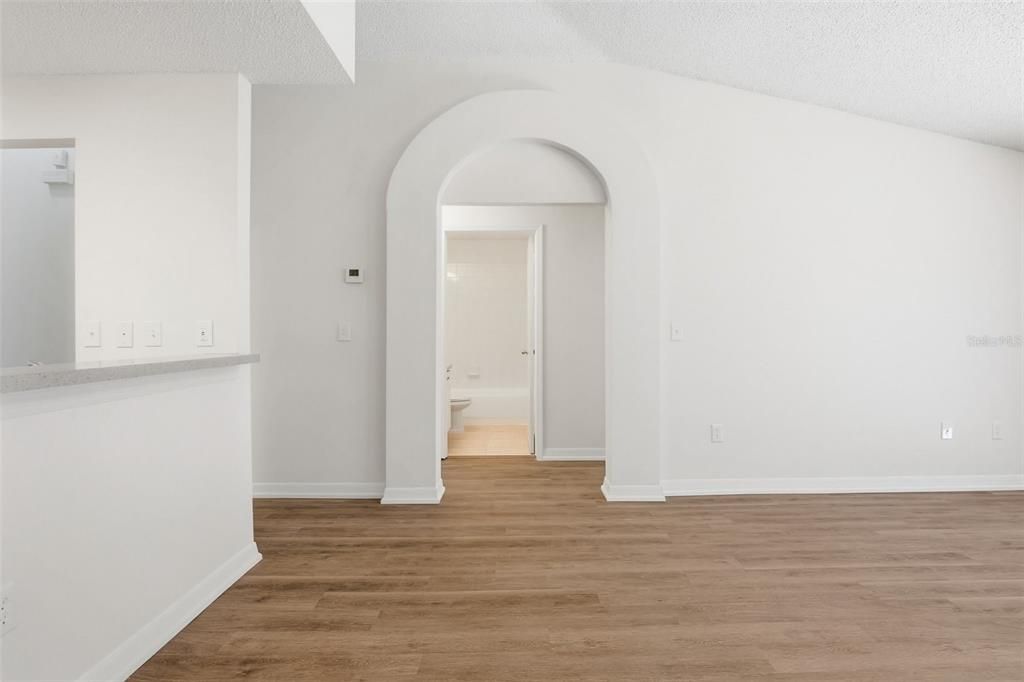 For Sale: $289,900 (3 beds, 2 baths, 1465 Square Feet)