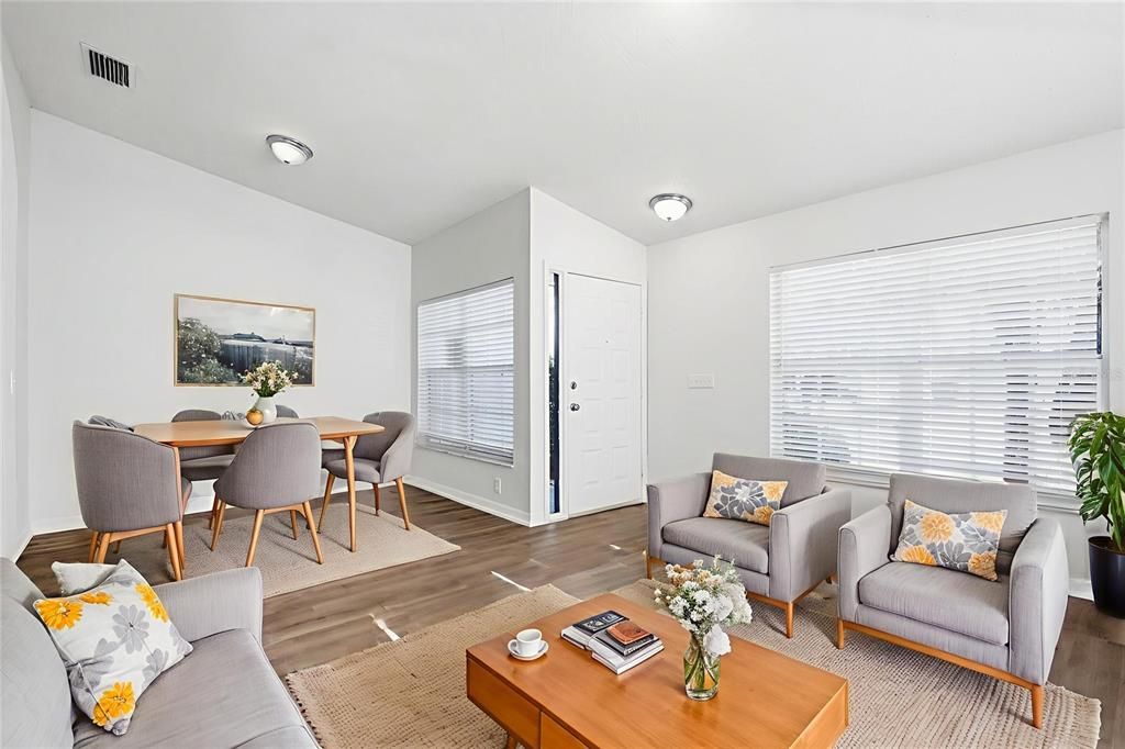 For Sale: $289,900 (3 beds, 2 baths, 1465 Square Feet)