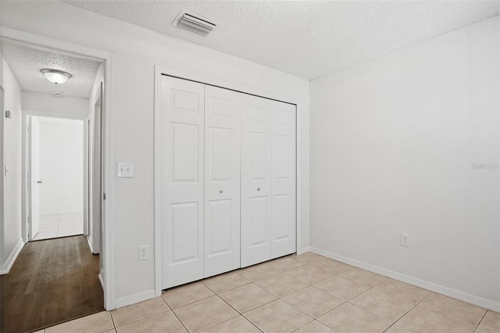 For Sale: $289,900 (3 beds, 2 baths, 1465 Square Feet)