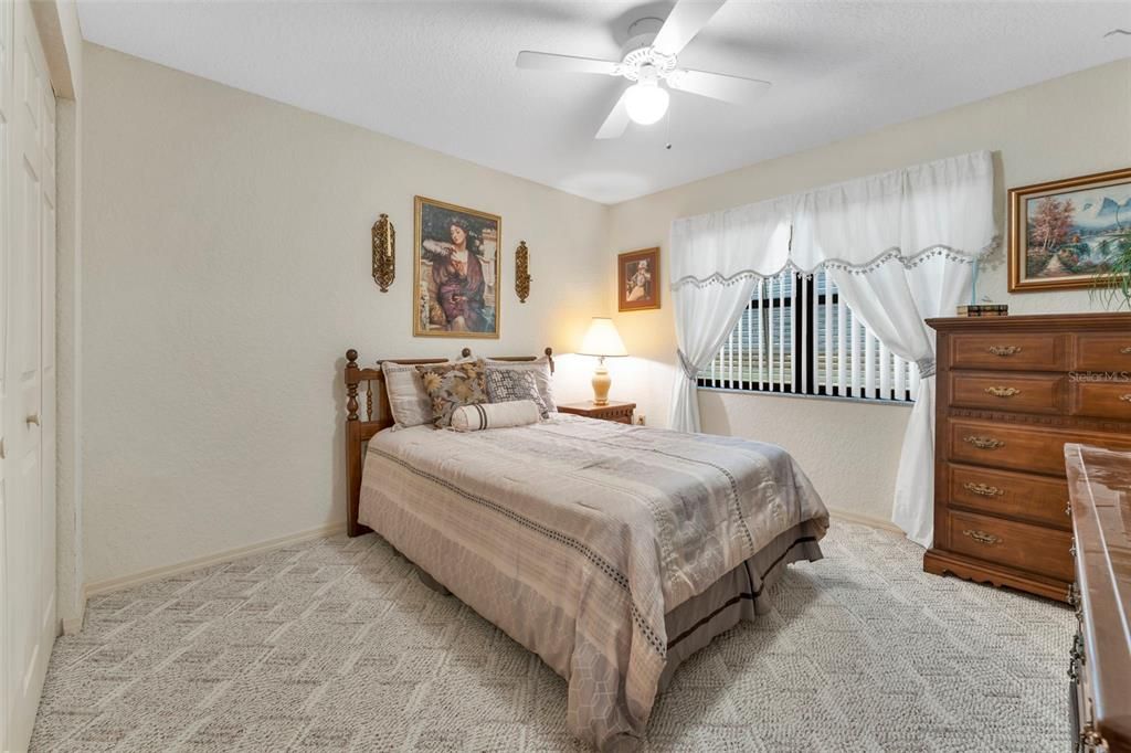 待售: $254,900 (2 贝兹, 2 浴室, 1719 平方英尺)