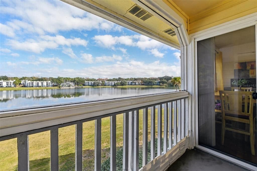 For Sale: $160,000 (2 beds, 2 baths, 934 Square Feet)